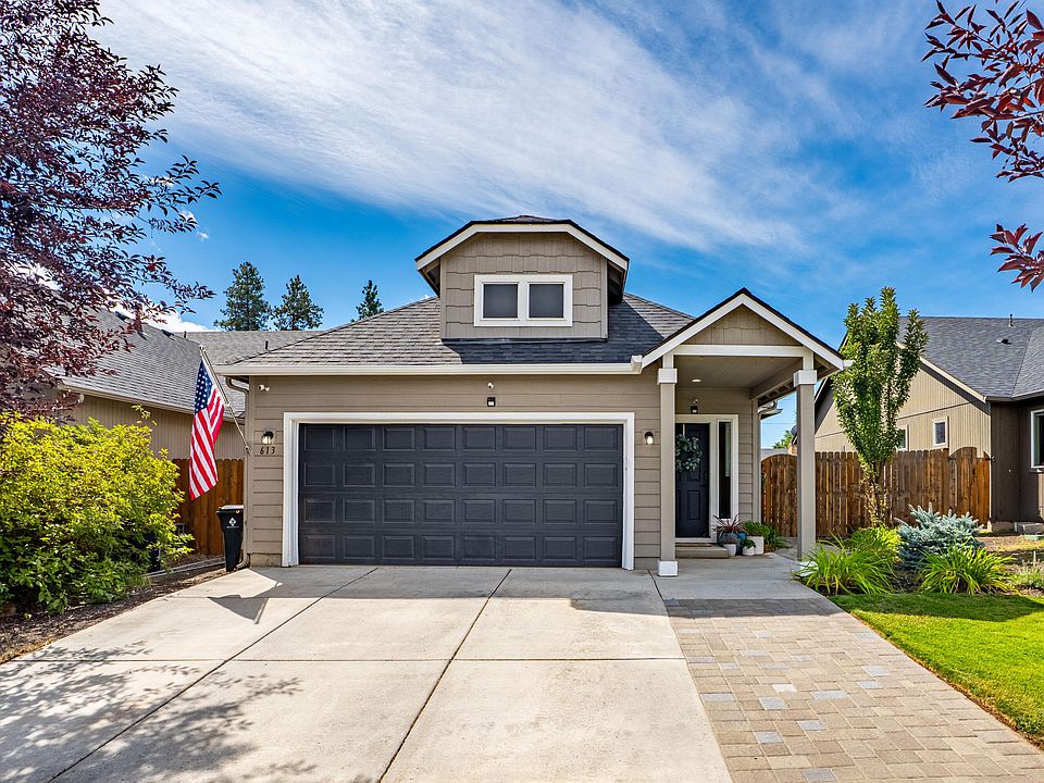 1st image of 613 SE Glencoe Pl