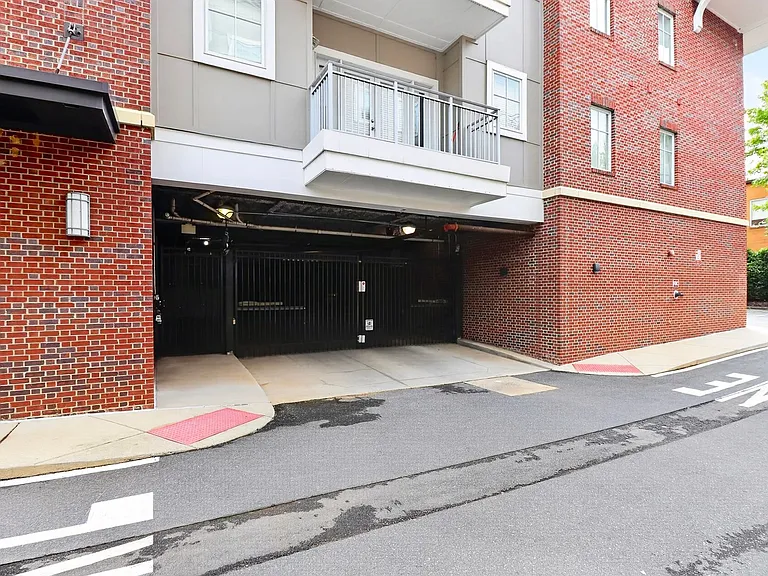 1829 Kenilworth Ave #B-209 — Photo 20