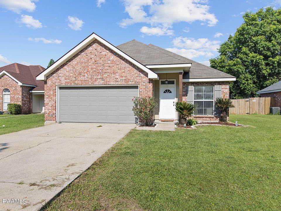 412 Rue Canard, Youngsville, LA 70592 | Zillow