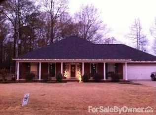 263 Lawrence St, Caledonia, MS 39740