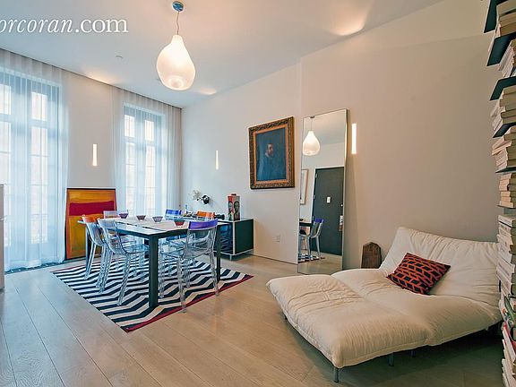 3rd image of 439 W 21st St APT 1A