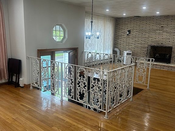 4th image of 122 Lantern Rd
