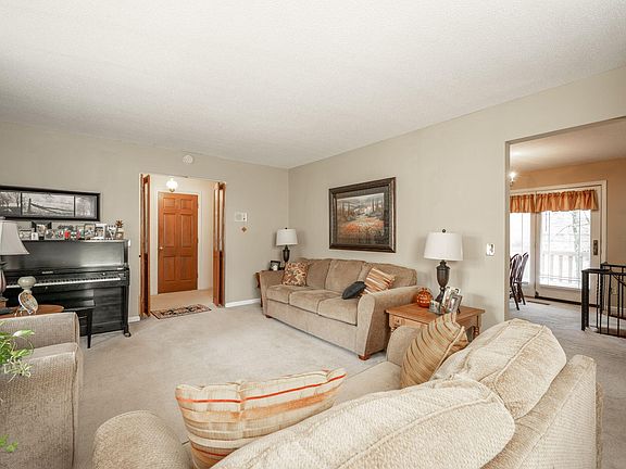 5th image of 4504 W Ravenwood Dr