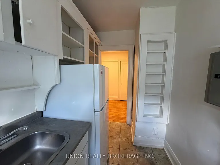 84 Willow Ave #30 — Photo 8
