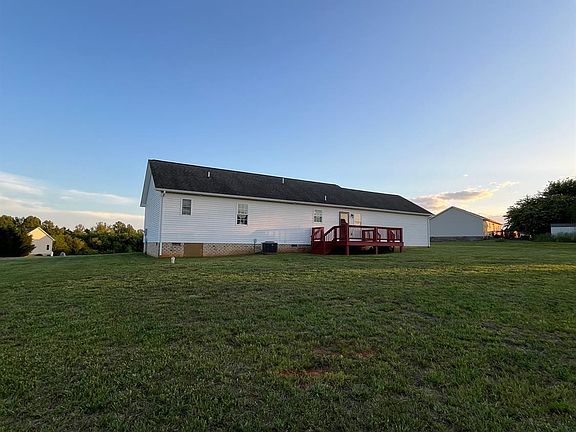 5th image of 149 Avery Ln