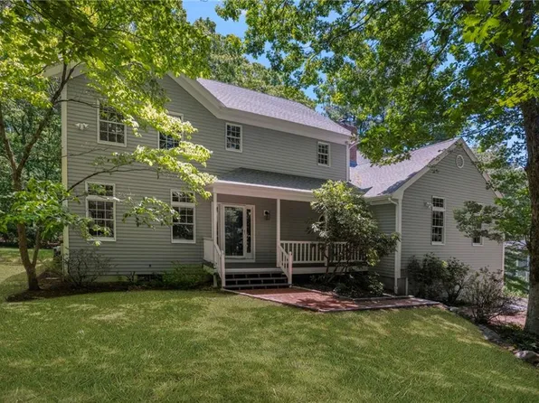 4 Stonecarry Way, East Greenwich, RI 02818
