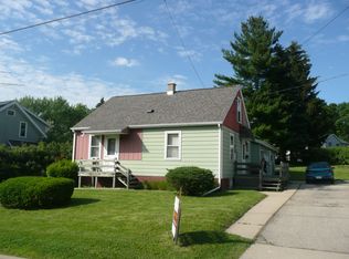 219 Summit Ave, Watertown, WI 53094