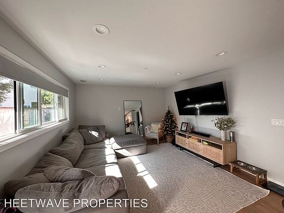 2nd image of 466 D Ave APT B