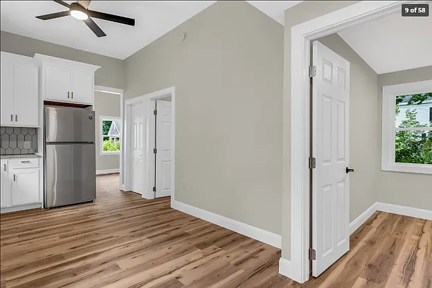 2 bed, 650 sqft, $1,975 — Photo 4