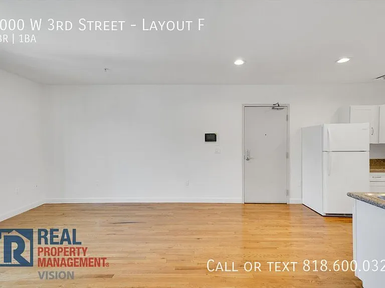 2000 W 3rd St — Photo 16