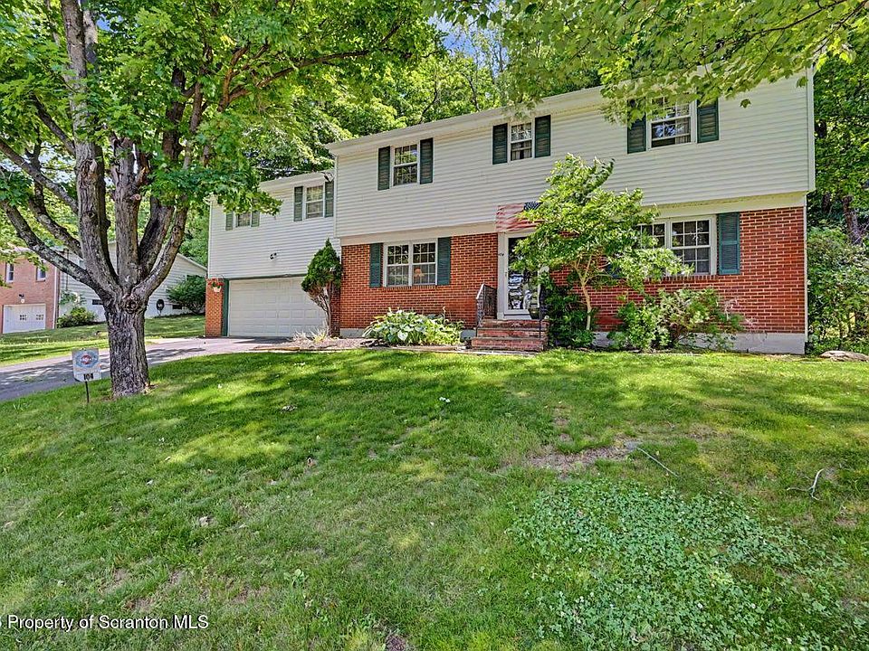 1st image of 104 Sturbridge Rd
