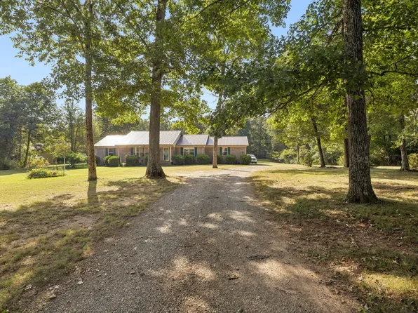 4737 Pyles Rd, Chapel Hill, TN 37034