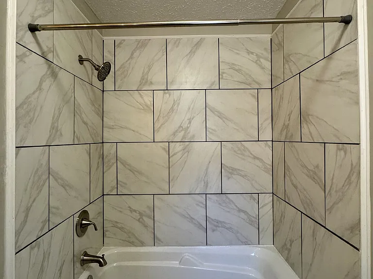 204 Fair Oaks Dr — Photo 11