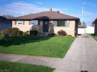 6303 Carol Dr, Brookpark, OH