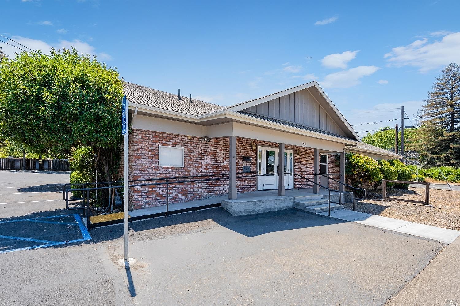 195 Low Gap Rd A, Ukiah, CA 95482 MLS 323914110 Zillow