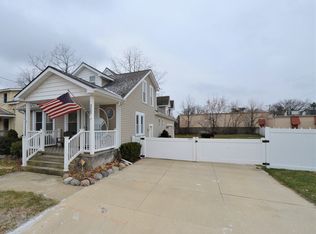 3207 Varjo Ct, Keego Harbor, MI 48320