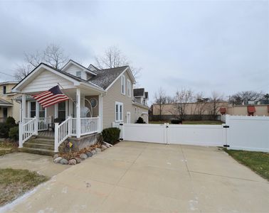 3207 Varjo Ct, Keego Harbor, MI, 48320