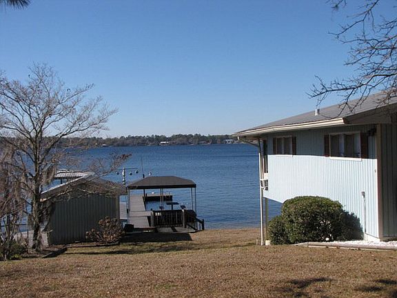 3rd image of 427 Lakeshore Dr