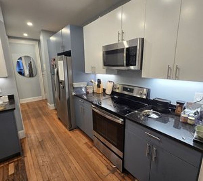 1st image of 12 Bay State Rd APT 1