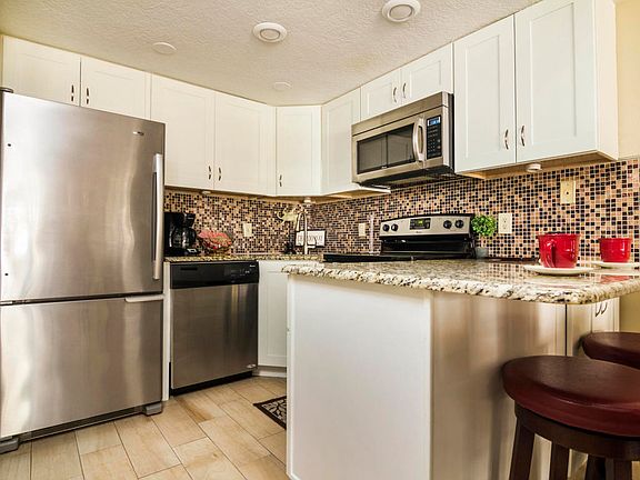 2nd image of 8600 Ridgewood Ave #2104