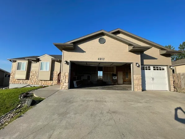 4917 S Pointe Dr, Rapid City, SD 57701