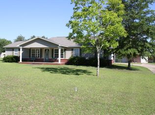 512 Hall Rd, Dothan, AL 36301