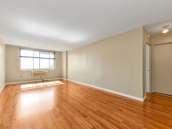 11818 Union Tpke APT 7F, Jamaica, NY 11415
