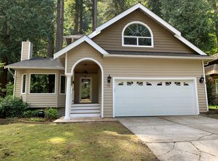 70 Lake Louise Dr, Bellingham, WA 98229