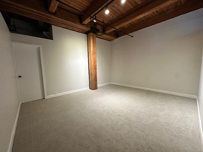 540 N Lake Shore Dr #518 — Photo 23