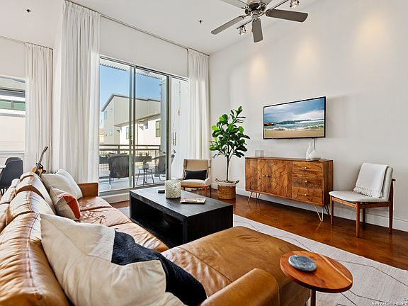 2nd image of 831 S FLORES ST #3110