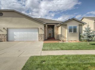6915 Cog Hill Ln, Rapid City, SD 57702