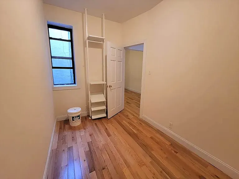 527 E 83rd St #5M — Photo 5