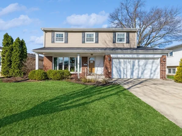 1450 Webster Ln, Des Plaines, IL 60018