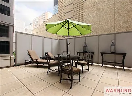 Sold by Warburg | media 1