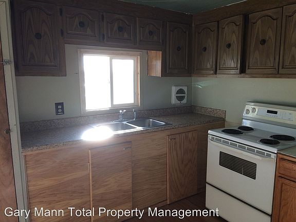 5th image of 10266 Road 16 NE