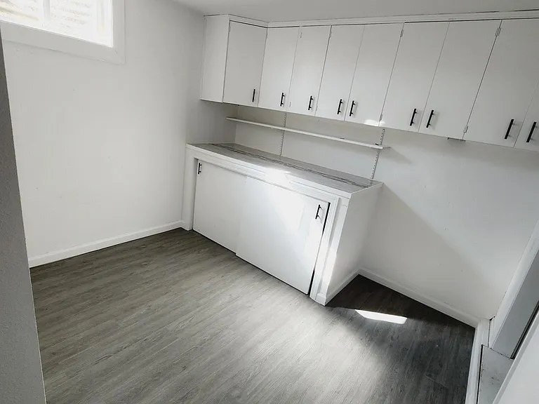 1420 W Lee St — Photo 7