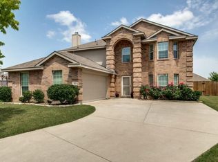 2824 Snowy Owl Dr, Mesquite, TX 75181