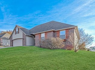 120 N Peach Brk, Nixa, MO 65714
