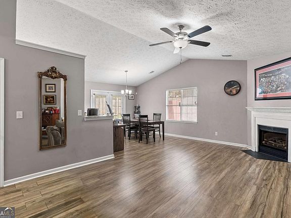 4th image of 3444 Peachcrest Trce