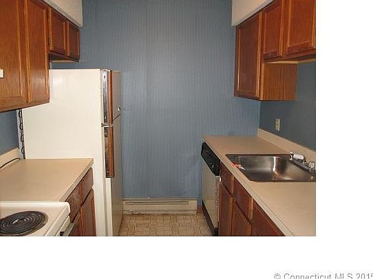4th image of 25 Deerwood Ln Unit 12