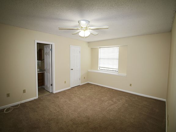 4th image of 1332 Trotters Walk Way