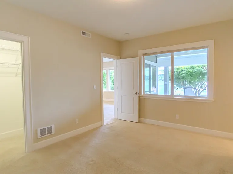 8568 Sand Point Way NE — Photo 53