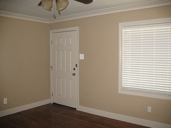 2nd image of 305 Waverly Dr