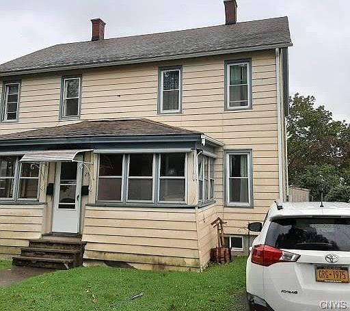 2nd image of 25 Sauquoit St