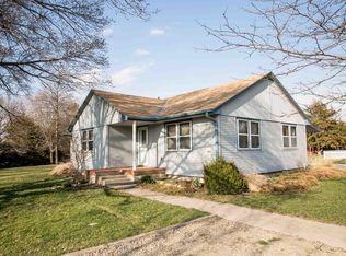 602 N Main St, Whitewater, KS 67154