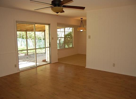 5th image of 8706 Clarewood Dr