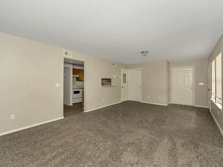 Lakeview of Ardmore — Photo 21