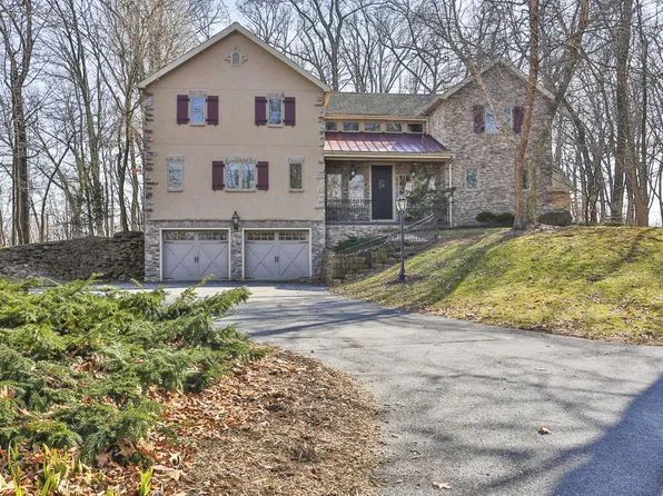 119 Park St, Stevens, PA 17578