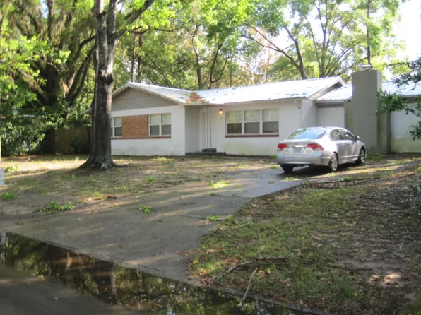 611 NW 36th Ter, Gainesville, FL 32607