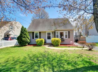 126 10th St, Piscataway, NJ 08854